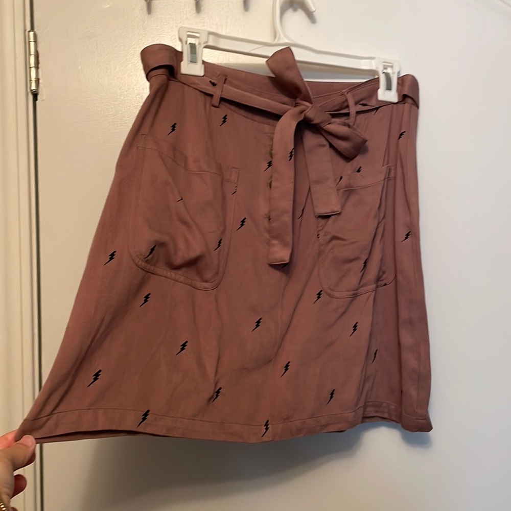 Like new cute skirt